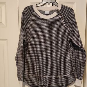 Columbia Black and White Crew Neck Sweater